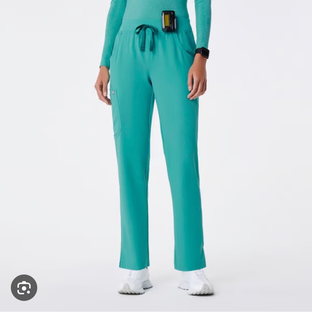 FIGS Kade Cargo Scrub Pants